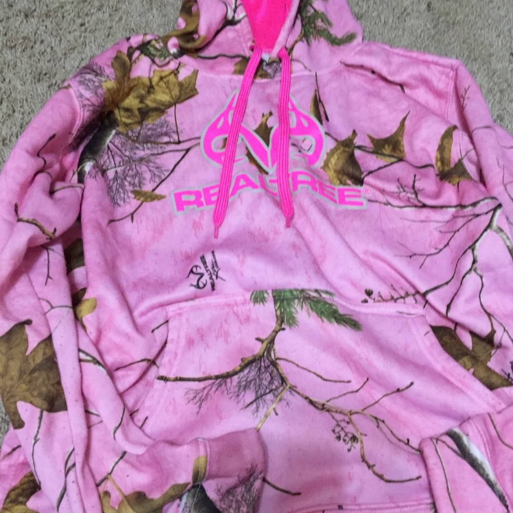 Realtree pink camp sweatshirt